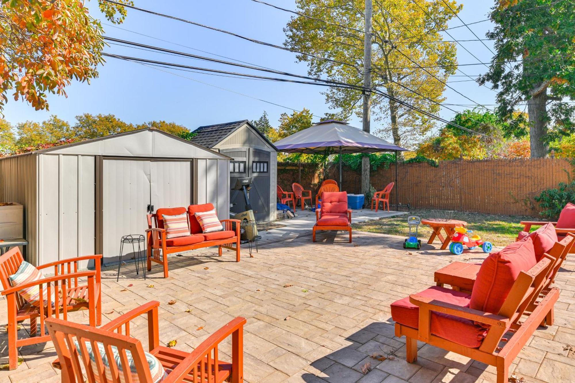 Central Elmont Studio With Great Outdoor Space! Kültér fotó